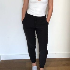 Lululemon Scuba High-Rise French Terry Jogger in good condition
